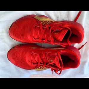 Adidas donovan mitchell issue #1 basketball kicks